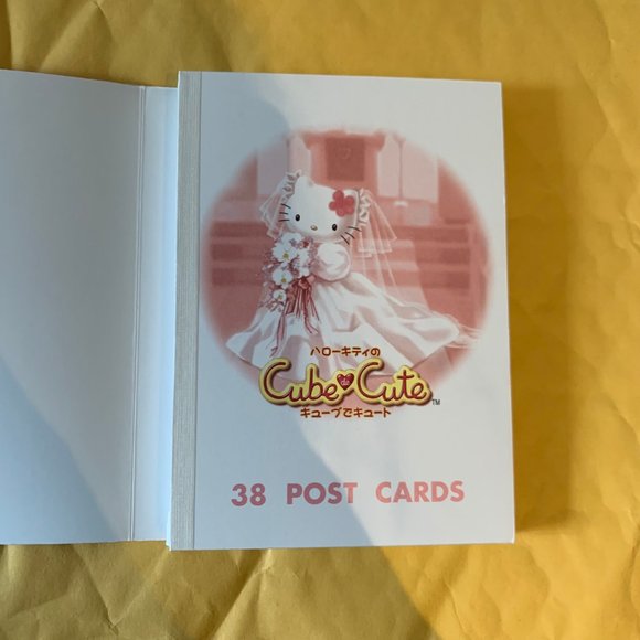 VERY RARE vintage 1998 Hello Kitty Post card book (38)  volume 1 - Picture 2 of 10